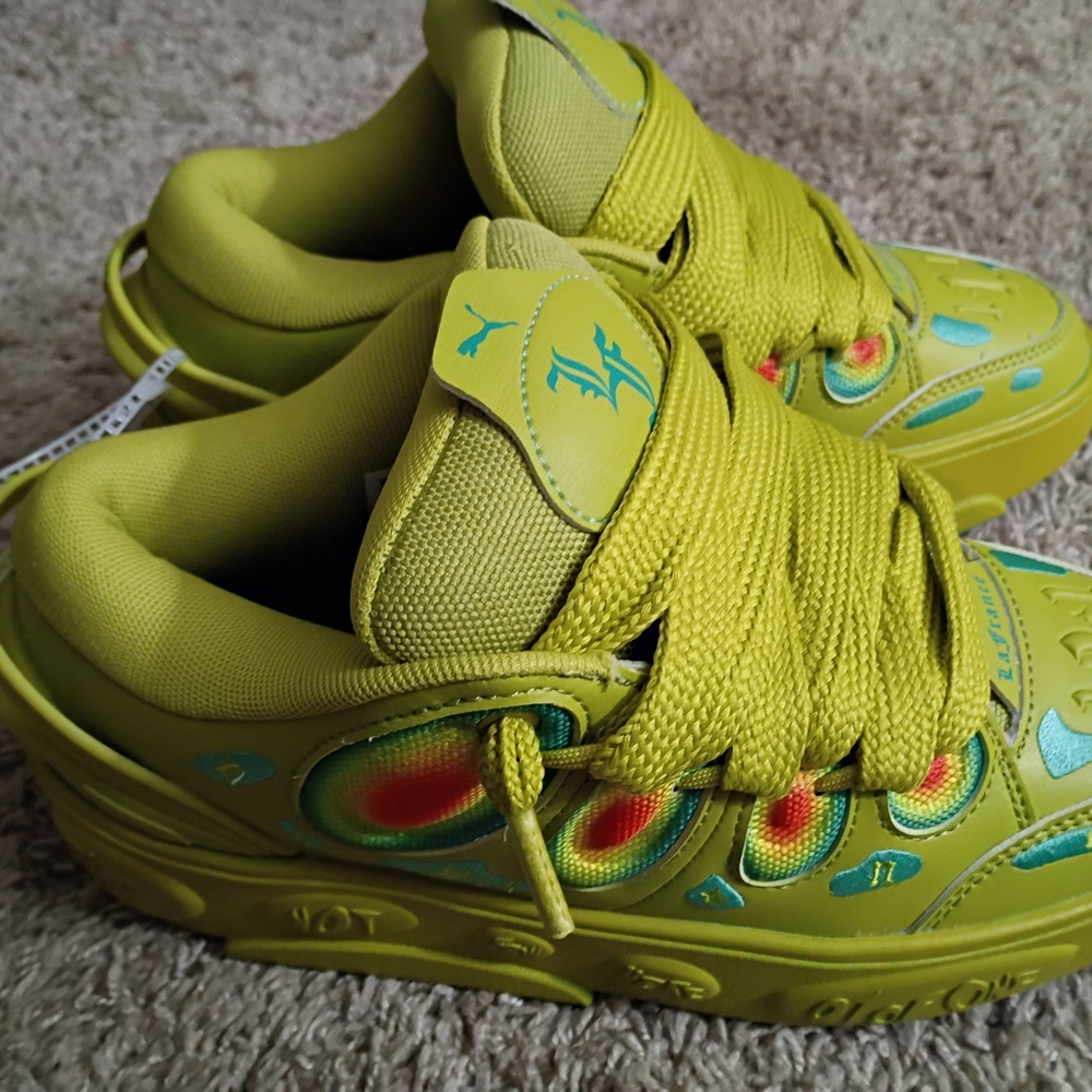 Puma Kids Sneakers in Vibrant Yellow and Blue La France Heat Map Open To Offers - Picture 4 of 7